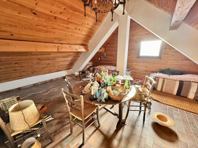 Châlet - 453 m² - 14 pièces