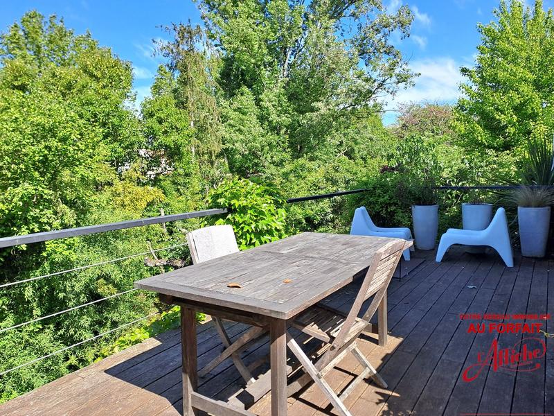 Maison - 283 m² - 6 pièces