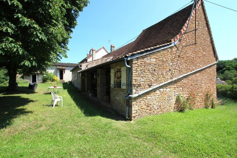 Propriété - 154 m² - 6 pièces