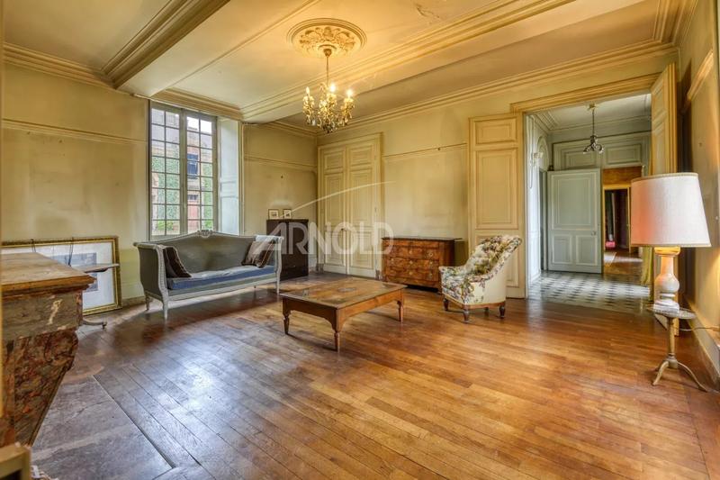 Maison - 463 m² - 15 pièces