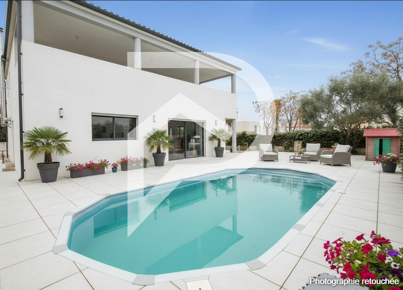 Maison - 200 m² - 6 pièces