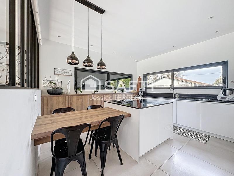 Maison - 135 m² - 5 pièces