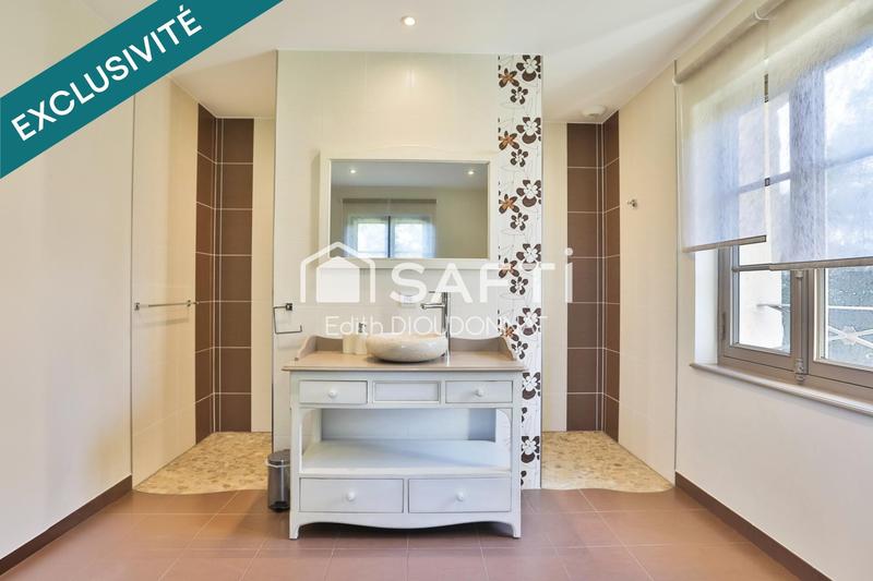 Maison de maîtres - 400 m² - 11 pièces