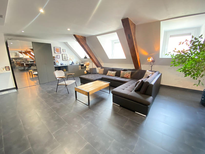 Appartement - 90 m² - 3 pièces