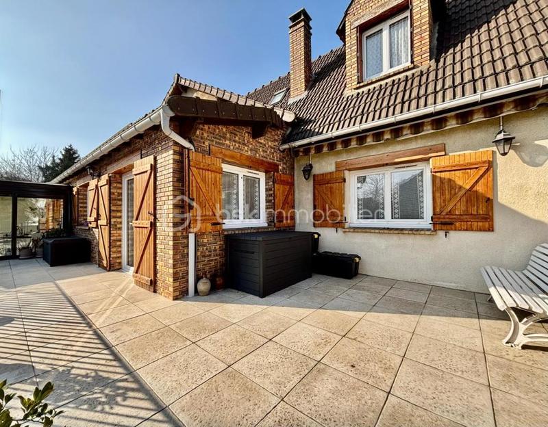 Maison - 145 m² - 5 pièces