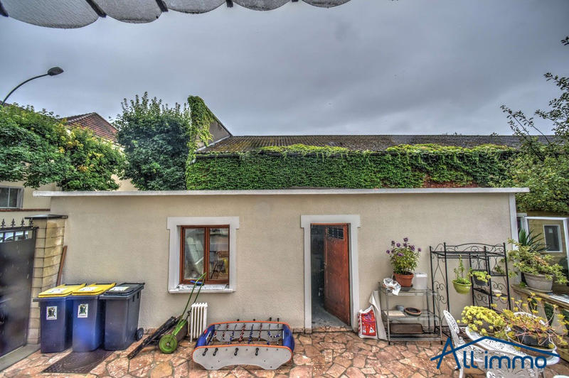 Appartement - 105 m² - 4 pièces