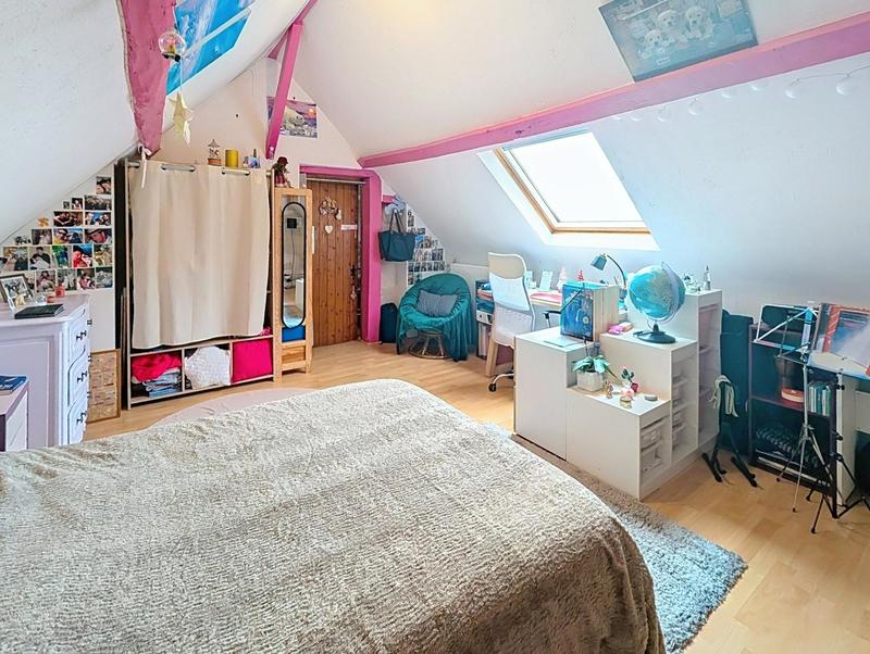 Maison - 122 m² - 6 pièces