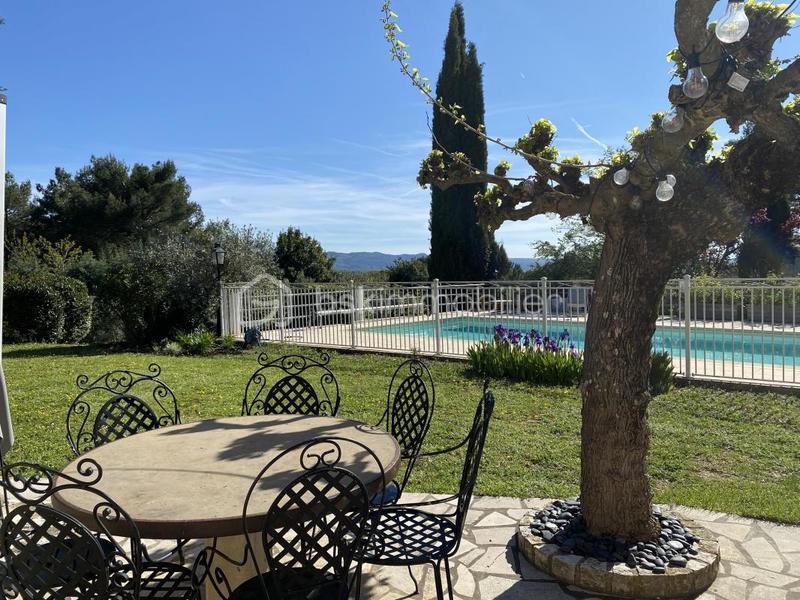 Villa - 185 m² - 6 pièces