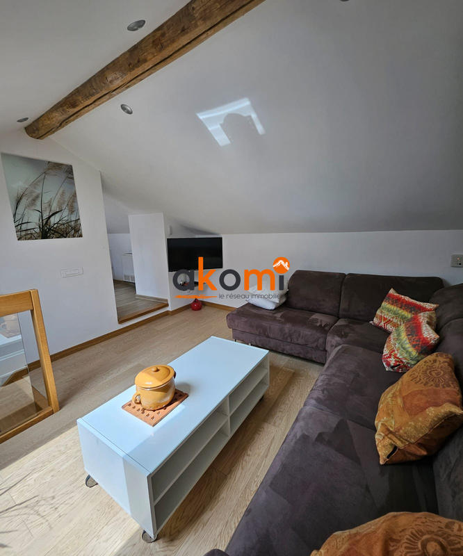 Maison - 338 m² - 8 pièces