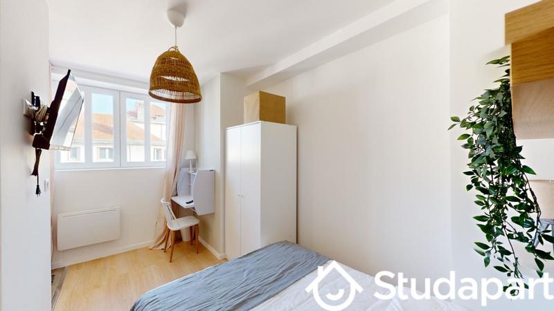 Chambre - 12 m² - 1 pièce