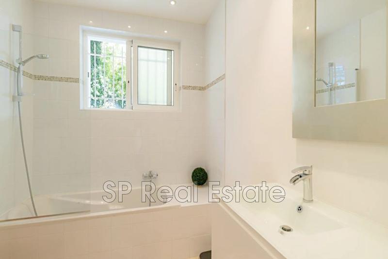 Appartement - 120 m² - 3 pièces