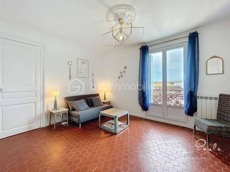 Demeure - 270 m² - 8 pièces