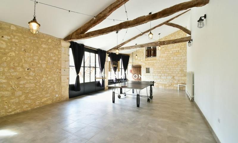 Maison de maîtres - 830 m² - 24 pièces