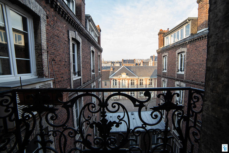 Appartement - 143 m² - 5 pièces