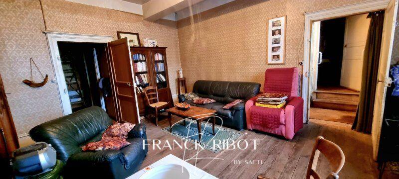 Maison - 165 m² - 7 pièces