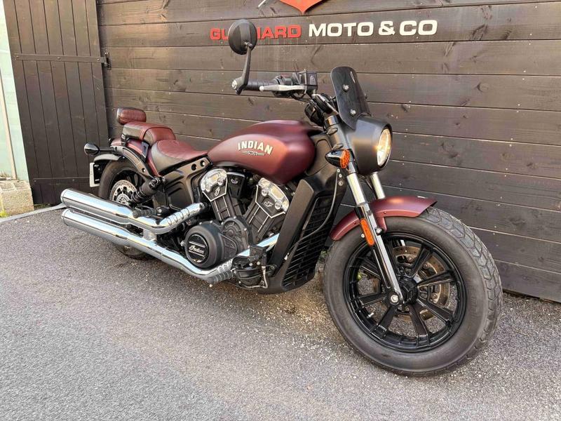 Indian Scout Bobber 1133 Maroon Metallic