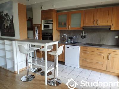 Chambre - 11 m² - 1 pièce