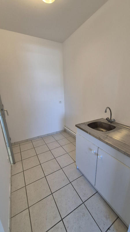 Bureau - 75 m² - 7 pièces