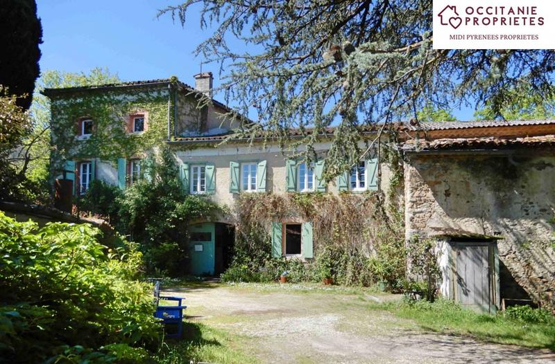 Moulin - 400 m² - 12 pièces