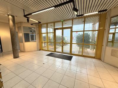 Local d'activités - 1 418 m² - 15 pièces