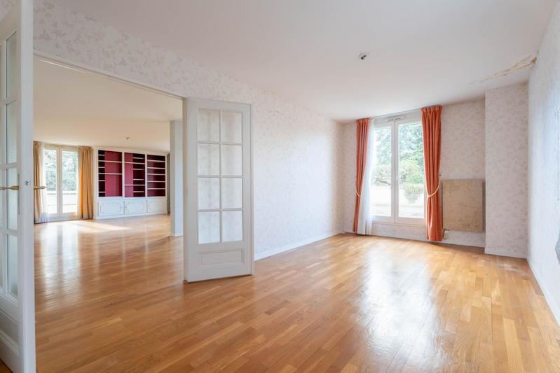 Appartement - 167 m² - 6 pièces