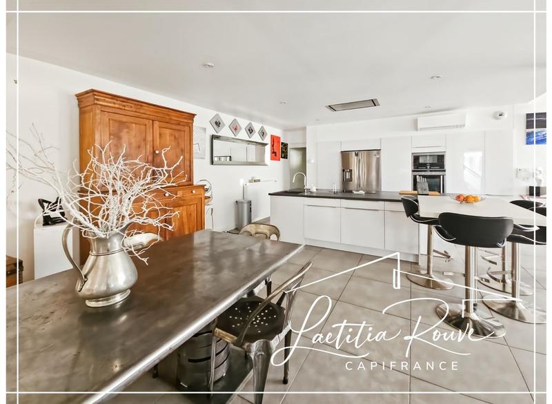 Appartement - 254 m² - 6 pièces