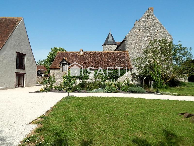 Propriété - 470 m² - 10 pièces