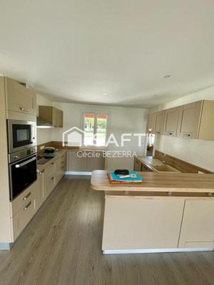 Maison - 139 m² - 5 pièces