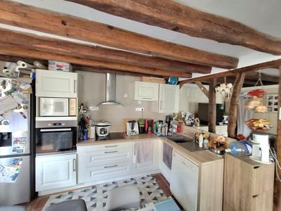 Maison traditionnelle - 92 m² - 4 pièces