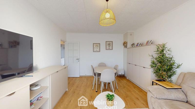 Appartement - 67 m² - 4 pièces