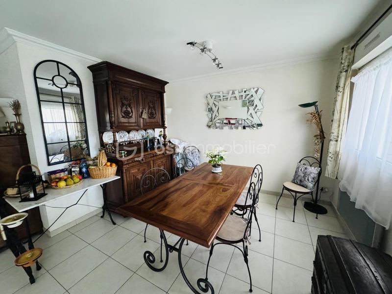 Appartement - 104 m² - 5 pièces