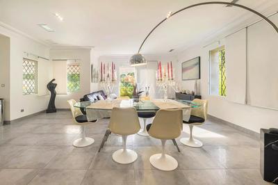 Maison - 200 m² - 6 pièces