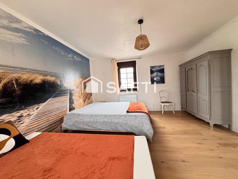 Maison - 121 m² - 7 pièces