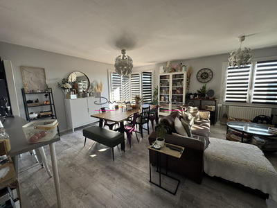 Maison - 95 m² - 4 pièces