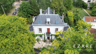 Maison - 211 m² - 9 pièces