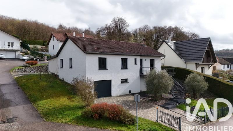 Maison - 122 m² - 6 pièces