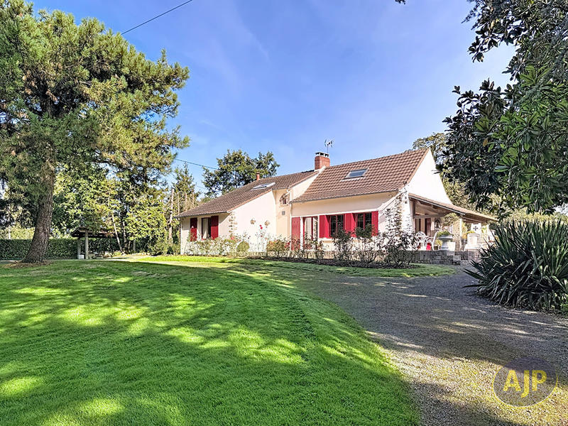 Maison - 155 m² - 6 pièces