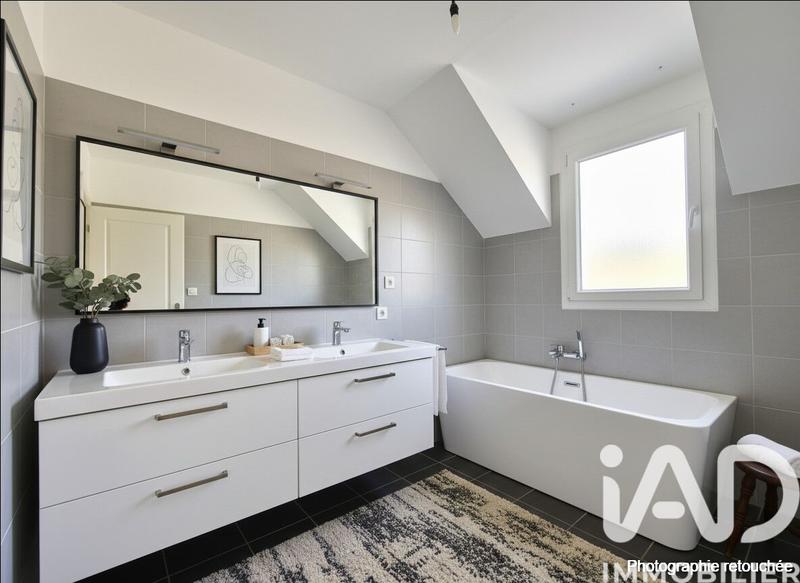 Maison - 125 m² - 6 pièces