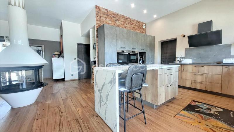 Maison - 145 m² - 5 pièces