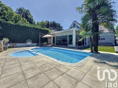 Maison de maîtres - 220 m² - 7 pièces