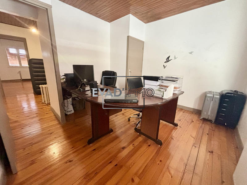 Maison - 257 m² - 8 pièces