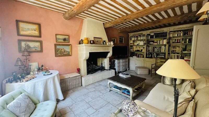 Maison - 300 m² - 9 pièces