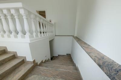 Local commercial - 150 m² - 5 pièces