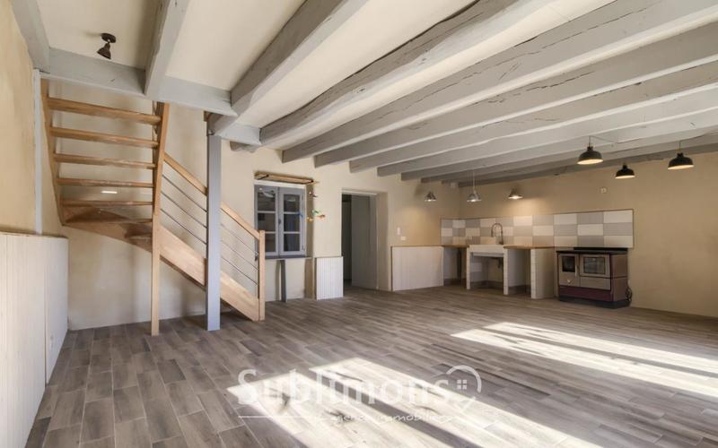 Maison - 85 m² - 5 pièces