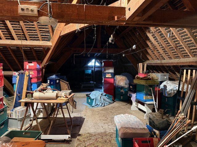 Maison - 182 m² - 7 pièces