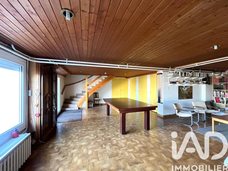 Maison - 197 m² - 7 pièces