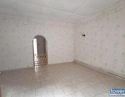 Maison - 95 m² - 5 pièces