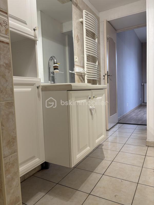 Maison traditionnelle - 79 m² - 4 pièces