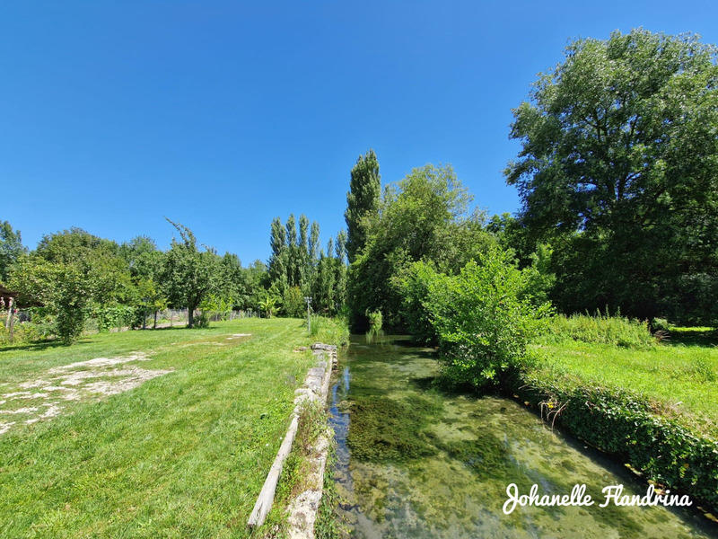 Maison - 260 m² - 8 pièces