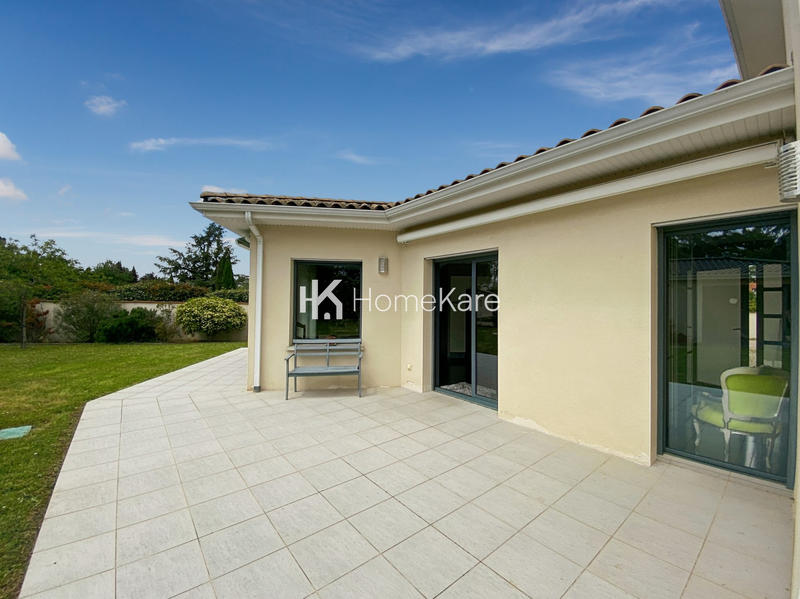 Maison - 180 m² - 7 pièces